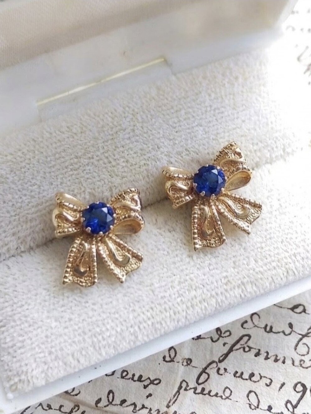 Vtg 1991 Avon Gold Bow Sapphire September Birthstone Convertible Earrings NWOB